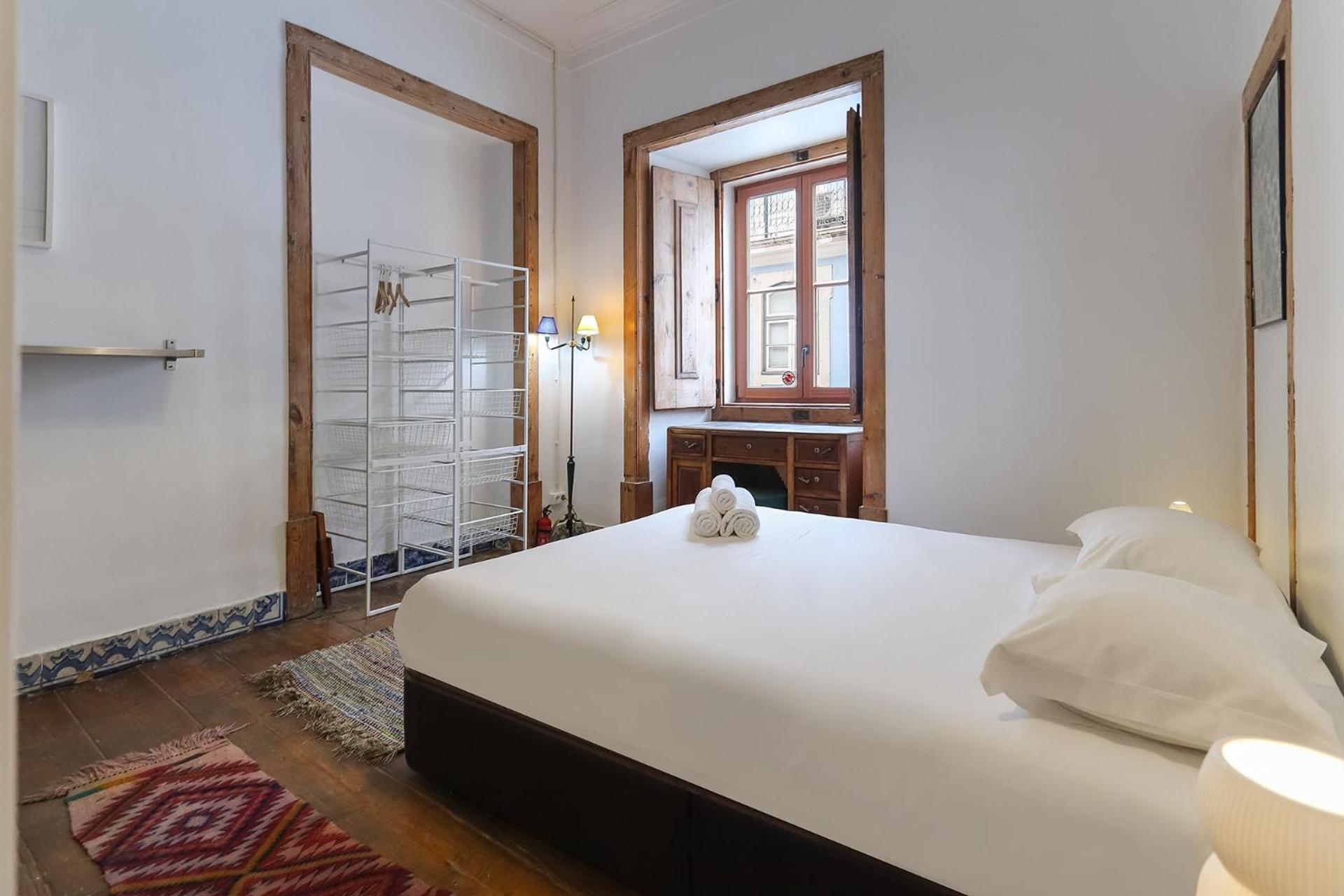 Downtown Vintage Suites By Homing Lisbon Exterior photo